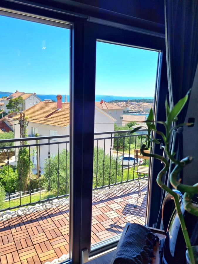 Modern With A Beautiful View Apartment *