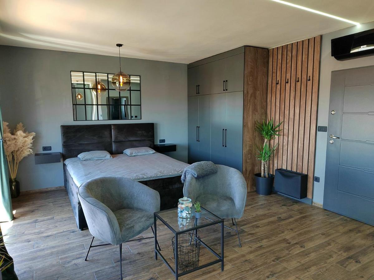 Modern With A Beautiful View Apartment *